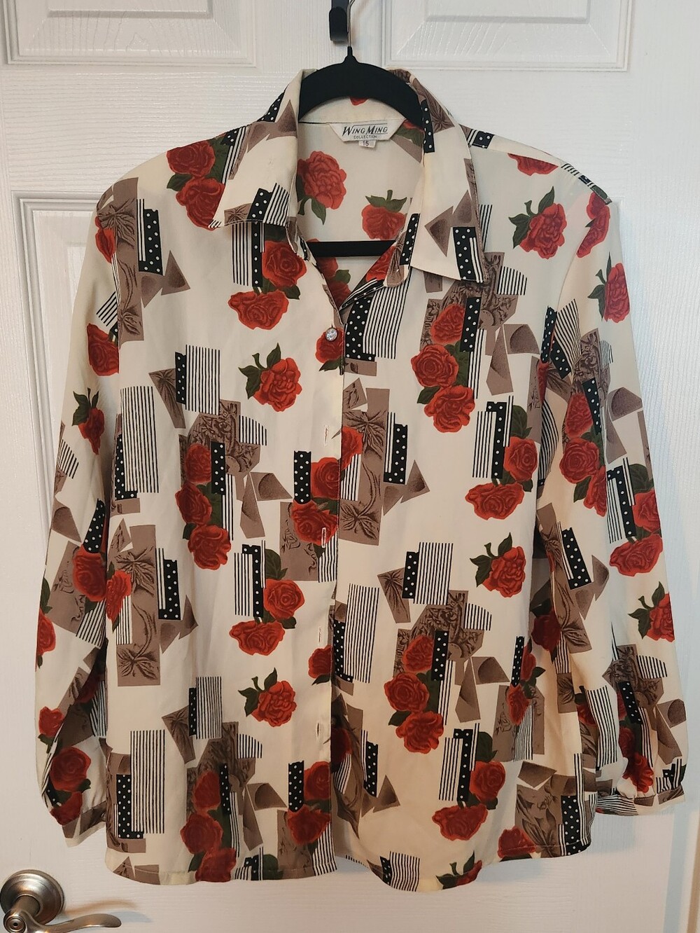 Vintage 80s Wing Ming Floral & Geometric Button-Up Blouse — Red Roses on Cream